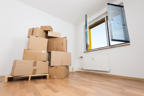Local man and van moving boxes and household belongings in Crayford