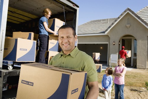 Practical man and van support for Crayford customers